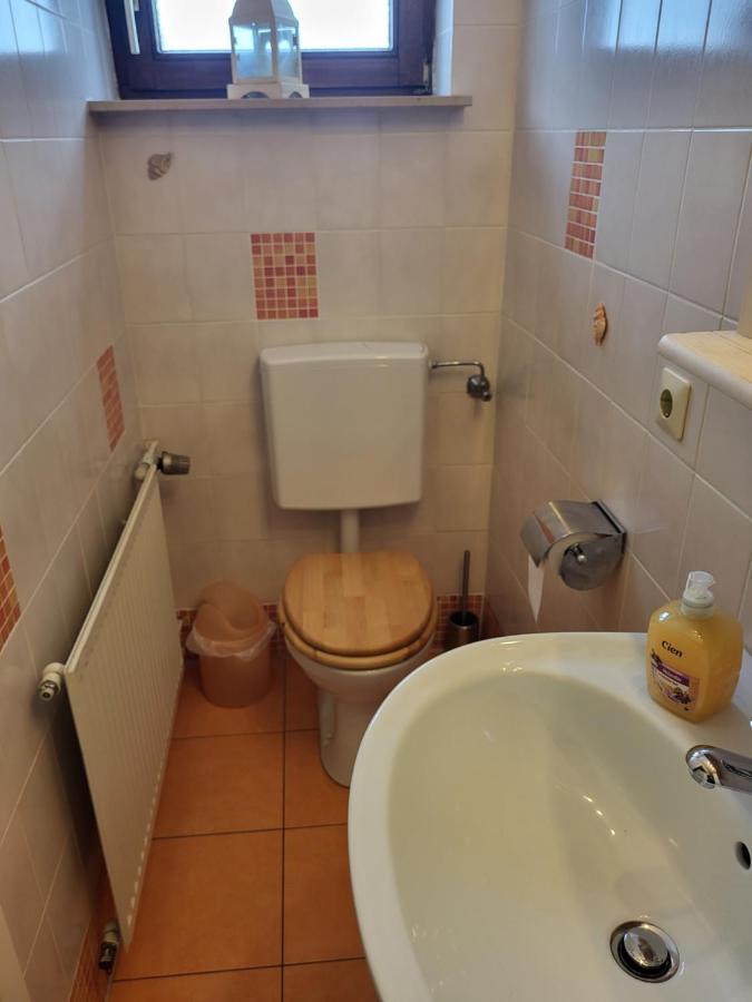Ferienwohnung Fuer 4 Personen Mit Schnellem Wlan, Glasfaser, Tv Paket Beilstein  Exteriör bild